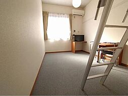 レオパレスカサベルデ 109 1階1Kのリビング/ダイニング