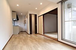 ガーデン羽根木 2階2LDKのリビング/ダイニング