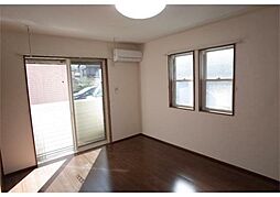 グリーンゲイブルズ 1階1Kのリビング/ダイニング