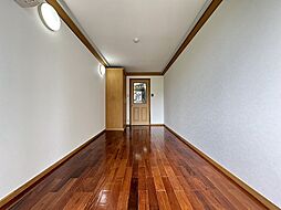 多摩都市モノレール 中央大学・明星大学駅 徒歩3分の賃貸マンション 3階1Kのリビング/ダイニング