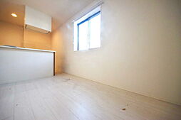 小田急多摩線 栗平駅 徒歩23分の賃貸アパート 1階1LDKのリビング/ダイニング