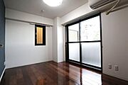 洋室 5.8帖