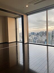 ワールドシティタワーズ・キャピタルタワー 3201 32階2LDKのリビング/ダイニング