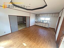 市川市柏井町貸し戸建 4LDKのリビング/ダイニング