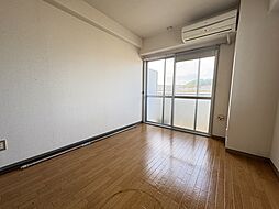 ブリリアン・メゾン・オノ 207 2階ワンルームのリビング/ダイニング