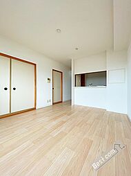 JR阪和線 北信太駅 徒歩13分の賃貸マンション 1階3LDKのリビング/ダイニング