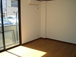 アーバンコート 1階1DKのリビング/ダイニング