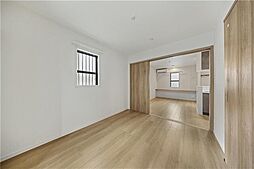 Cosmo Villa Kasukabe 2階1LDKのリビング/ダイニング