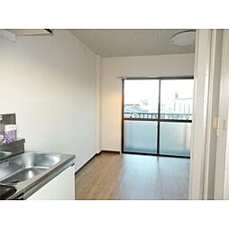 メゾンＲ＆Ｓ(メゾンアールアンドエス) 301 3階ワンルームのリビング/ダイニング