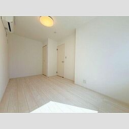 ブルーローズ 2階1Kのリビング/ダイニング