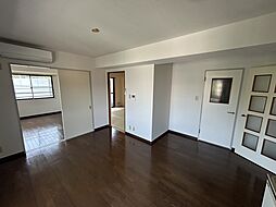 京王相模原線 南大沢駅 徒歩7分の賃貸マンション 1階3LDKのリビング/ダイニング