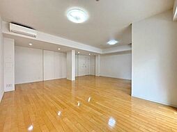 ストーリア神宮前 1階ワンルームのリビング/ダイニング