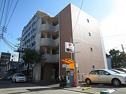 7 / 11