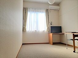 レオパレスＴｉａｒａ 2階1Kのリビング/ダイニング