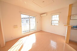 カレントハウス 2階2LDKのリビング/ダイニング