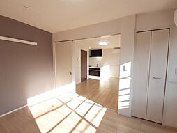 ユニクビルゴ 2階1LDKのリビング/ダイニング