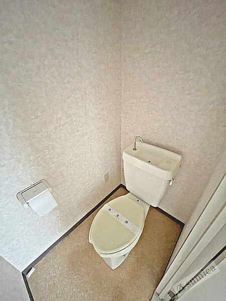 画像21:この空間なんだか落ち着きます。清潔感のあるトイレです。