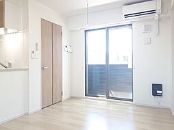 ヒルズ 102 1階ワンルームのリビング/ダイニング