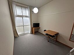 レオパレスリブ 3階1Kのリビング/ダイニング