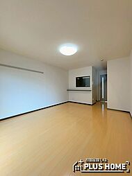 レジデンス四ヶ郷 108 1階ワンルームのリビング/ダイニング