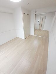 ブレイ ダ ブリク 3階1DKのリビング/ダイニング