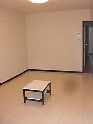 レオネクストやまとII 1階1Kのリビング/ダイニング