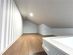 ブルックリンヒル6th St 2階1Kのリビング/ダイニング