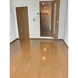 アムールプレジデント 2階1Kのリビング/ダイニング