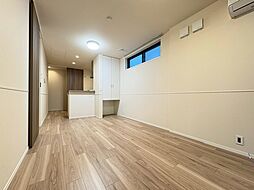 Kihachi west 3階1LDKのリビング/ダイニング