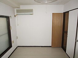 インベストメント忠生 302 3階1Kのリビング/ダイニング