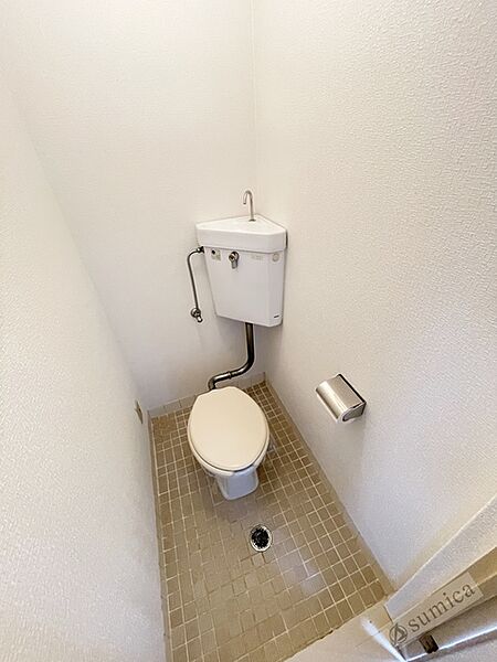 画像19:この空間なんだか落ち着きます。清潔感のあるトイレです。