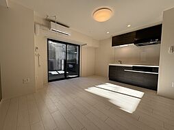 京王相模原線 京王多摩センター駅 徒歩3分の賃貸マンション 4階1LDKのリビング/ダイニング