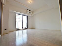 レジデンス三宮東グルーブ 202 2階1Kのリビング/ダイニング