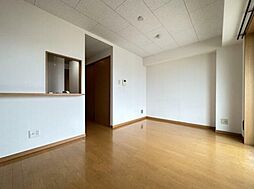 ヘルデンフィールズII 4階1LDKのリビング/ダイニング