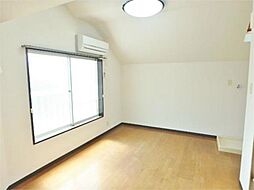 グリーンハイム稲城 102 1階ワンルームのリビング/ダイニング