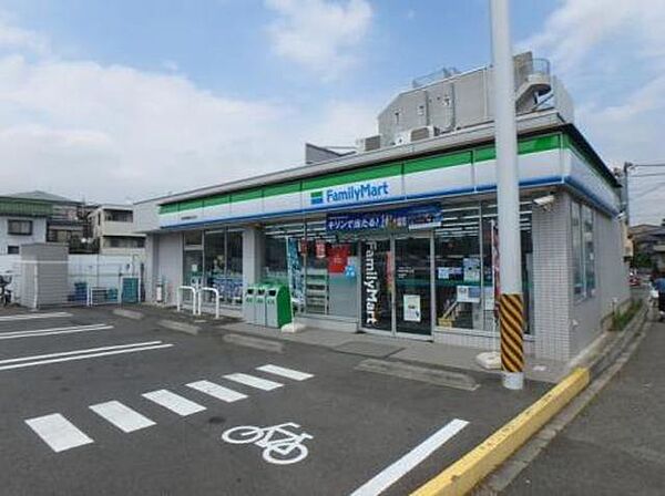 画像21:ファミリーマート横浜青葉新石川店 627m