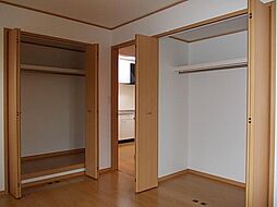 エクセレンス 2階2LDKのリビング/ダイニング