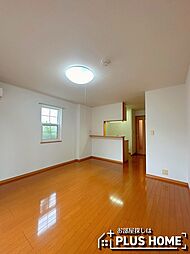 フォンテーヌブロー 103 1階ワンルームのリビング/ダイニング