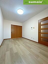 ハイツ春日 3階1DKのリビング/ダイニング