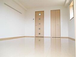 ラ・プランタン 108 1階1Kのリビング/ダイニング