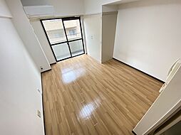 ヌーベルコート三国ヶ丘 4階ワンルームのリビング/ダイニング