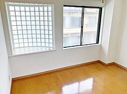 ペアフラリッシュ 202 2階1Kのリビング/ダイニング