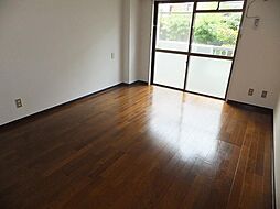 グリーンハイム瓜生 103 1階ワンルームのリビング/ダイニング