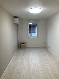 カインドネスN 2階1Kのリビング/ダイニング