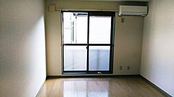 カモミール 2階1Kのリビング/ダイニング