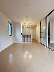 クレセント・S1 201 2階2LDKのリビング/ダイニング