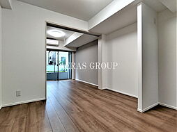 ジェノヴィア練馬春日町スカイガーデン 302 3階1DKのリビング/ダイニング