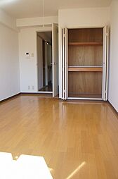 ラレックス城の山 2階1Kのリビング/ダイニング