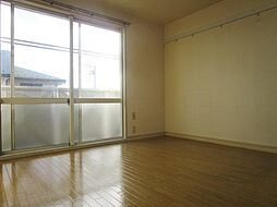 小田急小田原線 本厚木駅 バス14分 依知小学校前下車 徒歩5分の賃貸アパート 2階1Kのリビング/ダイニング