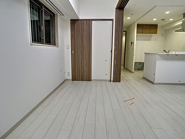 エステムコート新神戸2駅前山手